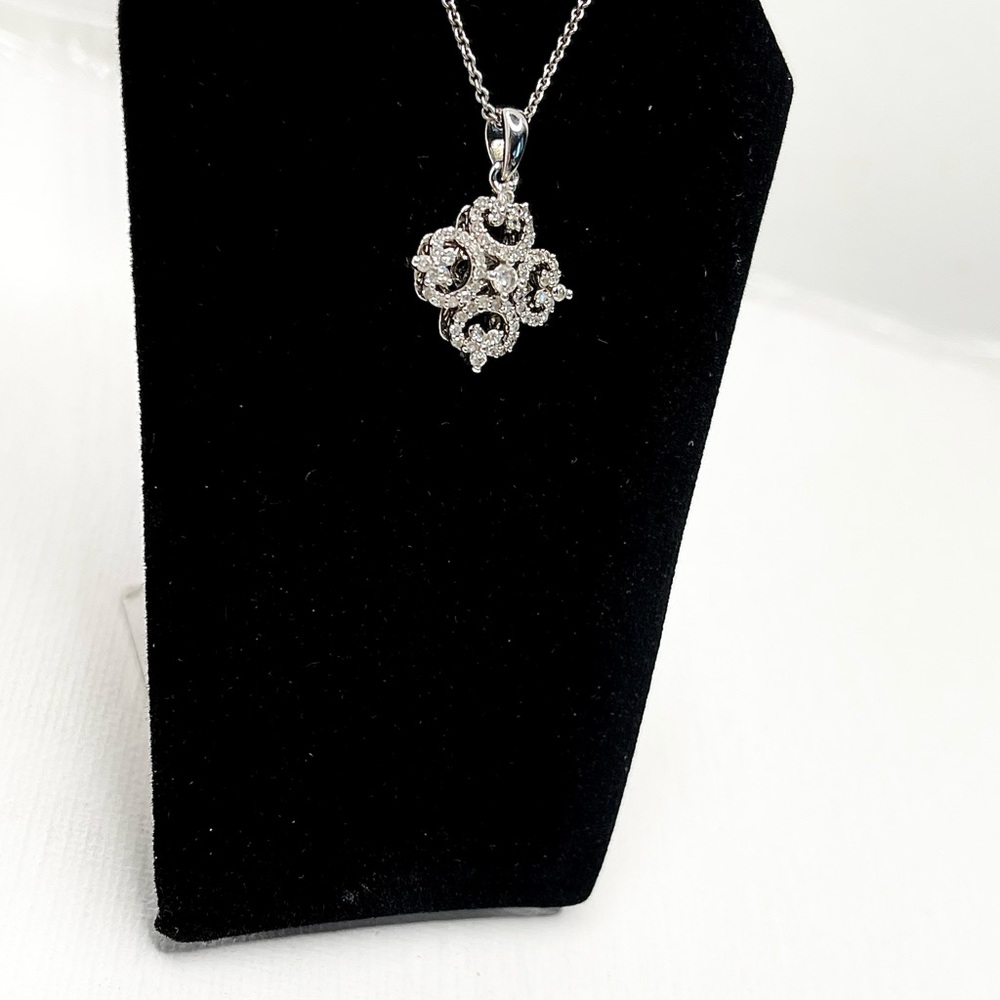 Sterling Silver Diamond Pendant Necklace (1/3 ct. tw.) - Picture 13 of 16